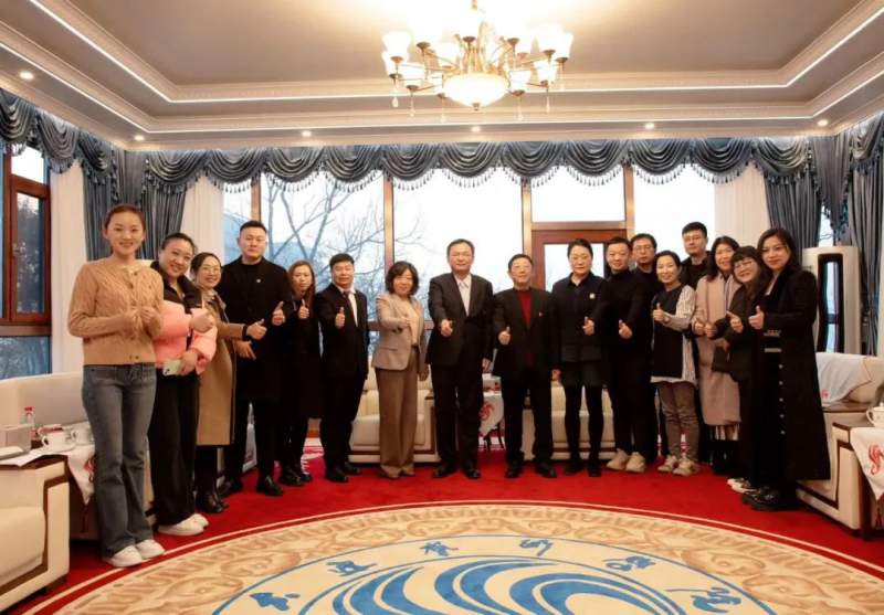 1704333757396509.jpg 640 (7).jpg